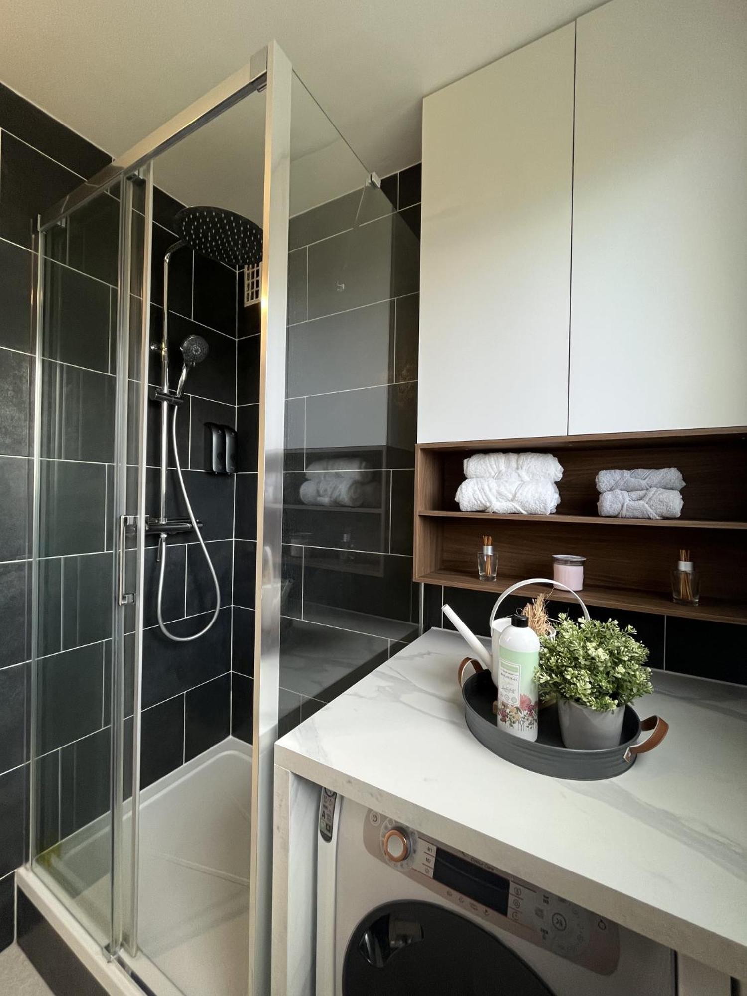 Entire 60M2 Apartment - Close To Paris - Parking - Kitchen - 2Min Rerb - Olympic'24 บรู์-ลา-แรน ภายนอก รูปภาพ